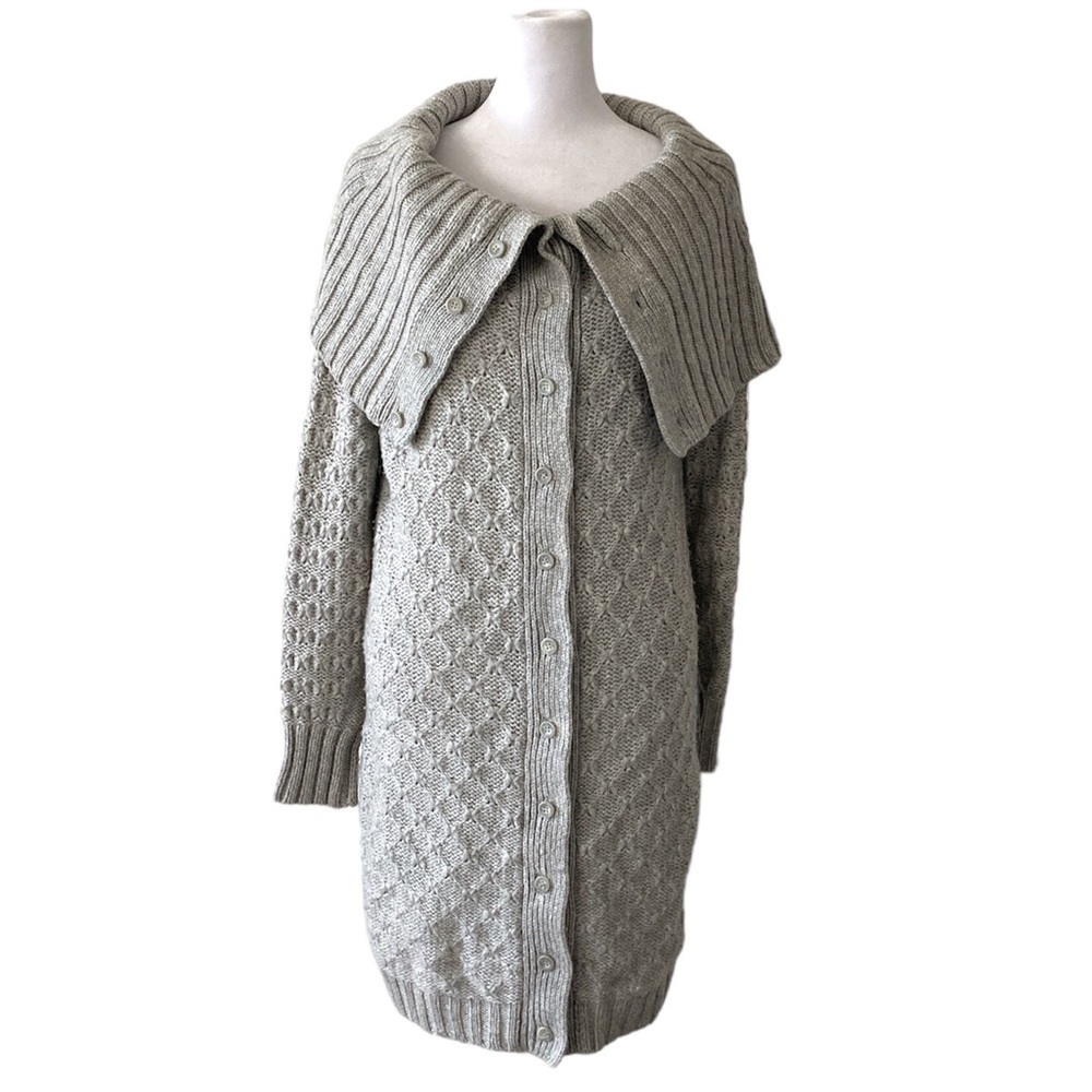 Sparrow medium cardigan sweater gray button down